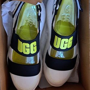 Ugg Slingback Runner Sneakers Sz 9 **Worn Once**